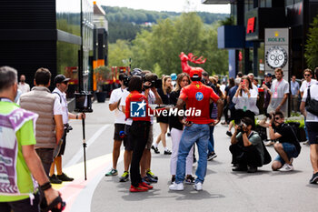 2024-07-25 - SAINZ Carlos (spa), Scuderia Ferrari SF-24, portrait during the Formula 1 Rolex Belgian Grand Prix 2024, 14th round of the 2024 Formula One World Championship from July 26 to 28, 2024 on the Circuit de Spa-Francorchamps, in Stavelot, Belgium - F1 - BELGIAN GRAND PRIX 2024 - FORMULA 1 - MOTORS