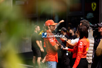 2024-07-25 - SAINZ Carlos (spa), Scuderia Ferrari SF-24, portrait during the Formula 1 Rolex Belgian Grand Prix 2024, 14th round of the 2024 Formula One World Championship from July 26 to 28, 2024 on the Circuit de Spa-Francorchamps, in Stavelot, Belgium - F1 - BELGIAN GRAND PRIX 2024 - FORMULA 1 - MOTORS