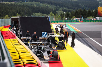 2024-07-25 - APX GP Team crew filming in the paddock for the Apex F1 movie by Apple Studios / Bruckheimer Films during the Formula 1 Rolex Belgian Grand Prix 2024, 14th round of the 2024 Formula One World Championship from July 26 to 28, 2024 on the Circuit de Spa-Francorchamps, in Stavelot, Belgium - F1 - BELGIAN GRAND PRIX 2024 - FORMULA 1 - MOTORS