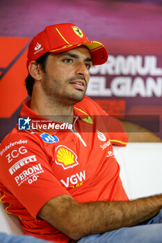 2024-07-25 - SAINZ Carlos (spa), Scuderia Ferrari SF-24, portrait during the Formula 1 Rolex Belgian Grand Prix 2024, 14th round of the 2024 Formula One World Championship from July 26 to 28, 2024 on the Circuit de Spa-Francorchamps, in Stavelot, Belgium - F1 - BELGIAN GRAND PRIX 2024 - FORMULA 1 - MOTORS