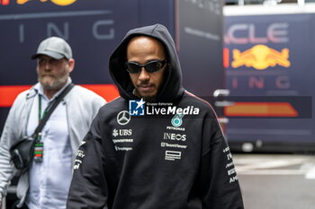 2024-07-25 - N°44 Lewis Hamilton GBR Mercedes AMG PETRONAS Formula One Team - OUTFITS PILOT - FORMULA 1 - FORMULA 1 - MOTORS