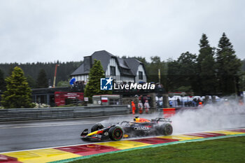 2024-07-27 - 01 VERSTAPPEN Max (nld), Red Bull Racing RB20, action during the Formula 1 Rolex Belgian Grand Prix 2024, 14th round of the 2024 Formula One World Championship from July 26 to 28, 2024 on the Circuit de Spa-Francorchamps, in Stavelot, Belgium - F1 - BELGIAN GRAND PRIX 2024 - FORMULA 1 - MOTORS