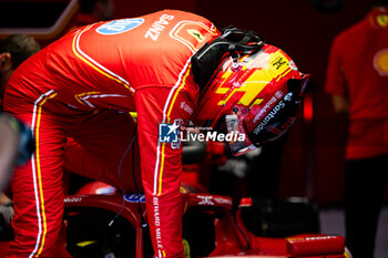 2024-07-27 - SAINZ Carlos (spa), Scuderia Ferrari SF-24, portrait during the Formula 1 Rolex Belgian Grand Prix 2024, 14th round of the 2024 Formula One World Championship from July 26 to 28, 2024 on the Circuit de Spa-Francorchamps, in Stavelot, Belgium - F1 - BELGIAN GRAND PRIX 2024 - FORMULA 1 - MOTORS