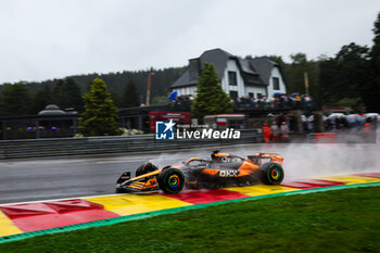 2024-07-27 - 81 PIASTRI Oscar (aus), McLaren F1 Team MCL38, action during the Formula 1 Rolex Belgian Grand Prix 2024, 14th round of the 2024 Formula One World Championship from July 26 to 28, 2024 on the Circuit de Spa-Francorchamps, in Stavelot, Belgium - F1 - BELGIAN GRAND PRIX 2024 - FORMULA 1 - MOTORS