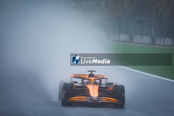 2024-07-27 - 81 PIASTRI Oscar (aus), McLaren F1 Team MCL38, action during the Formula 1 Rolex Belgian Grand Prix 2024, 14th round of the 2024 Formula One World Championship from July 26 to 28, 2024 on the Circuit de Spa-Francorchamps, in Stavelot, Belgium - F1 - BELGIAN GRAND PRIX 2024 - FORMULA 1 - MOTORS