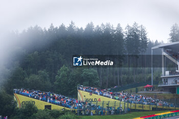 2024-07-27 - illustration grandstands rain, pluie, during the Formula 1 Rolex Belgian Grand Prix 2024, 14th round of the 2024 Formula One World Championship from July 26 to 28, 2024 on the Circuit de Spa-Francorchamps, in Stavelot, Belgium - F1 - BELGIAN GRAND PRIX 2024 - FORMULA 1 - MOTORS