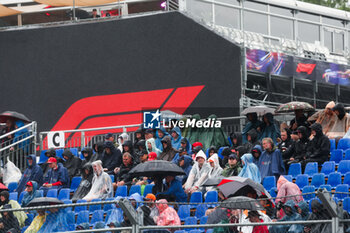 2024-07-27 - illustration grandstands rain, pluie, during the Formula 1 Rolex Belgian Grand Prix 2024, 14th round of the 2024 Formula One World Championship from July 26 to 28, 2024 on the Circuit de Spa-Francorchamps, in Stavelot, Belgium - F1 - BELGIAN GRAND PRIX 2024 - FORMULA 1 - MOTORS