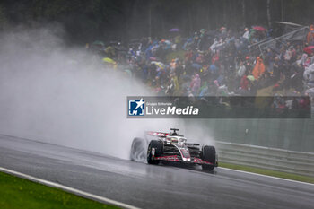 2024-07-27 - 20 MAGNUSSEN Kevin (den), Haas F1 Team VF-24 Ferrari, action during the Formula 1 Rolex Belgian Grand Prix 2024, 14th round of the 2024 Formula One World Championship from July 26 to 28, 2024 on the Circuit de Spa-Francorchamps, in Stavelot, Belgium - F1 - BELGIAN GRAND PRIX 2024 - FORMULA 1 - MOTORS