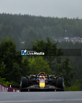 2024-07-27 - 01 VERSTAPPEN Max (nld), Red Bull Racing RB20, action during the Formula 1 Rolex Belgian Grand Prix 2024, 14th round of the 2024 Formula One World Championship from July 26 to 28, 2024 on the Circuit de Spa-Francorchamps, in Stavelot, Belgium - F1 - BELGIAN GRAND PRIX 2024 - FORMULA 1 - MOTORS