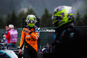 2024-07-27 - NORRIS Lando (gbr), McLaren F1 Team MCL38, HAMILTON Lewis (gbr), Mercedes AMG F1 Team W15, portrait during the Formula 1 Rolex Belgian Grand Prix 2024, 14th round of the 2024 Formula One World Championship from July 26 to 28, 2024 on the Circuit de Spa-Francorchamps, in Stavelot, Belgium - F1 - BELGIAN GRAND PRIX 2024 - FORMULA 1 - MOTORS