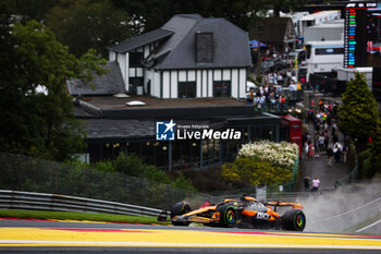 2024-07-27 - 81 PIASTRI Oscar (aus), McLaren F1 Team MCL38, action during the Formula 1 Rolex Belgian Grand Prix 2024, 14th round of the 2024 Formula One World Championship from July 26 to 28, 2024 on the Circuit de Spa-Francorchamps, in Stavelot, Belgium - F1 - BELGIAN GRAND PRIX 2024 - FORMULA 1 - MOTORS