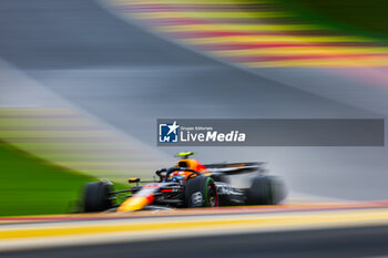 2024-07-27 - 11 PEREZ Sergio (mex), Red Bull Racing RB20, action during the Formula 1 Rolex Belgian Grand Prix 2024, 14th round of the 2024 Formula One World Championship from July 26 to 28, 2024 on the Circuit de Spa-Francorchamps, in Stavelot, Belgium - F1 - BELGIAN GRAND PRIX 2024 - FORMULA 1 - MOTORS