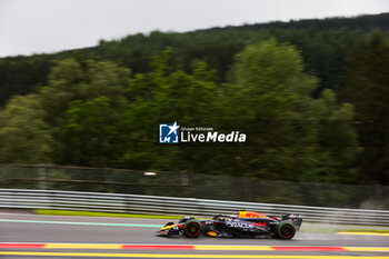 2024-07-27 - 11 PEREZ Sergio (mex), Red Bull Racing RB20, action during the Formula 1 Rolex Belgian Grand Prix 2024, 14th round of the 2024 Formula One World Championship from July 26 to 28, 2024 on the Circuit de Spa-Francorchamps, in Stavelot, Belgium - F1 - BELGIAN GRAND PRIX 2024 - FORMULA 1 - MOTORS