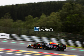 2024-07-27 - 11 PEREZ Sergio (mex), Red Bull Racing RB20, action during the Formula 1 Rolex Belgian Grand Prix 2024, 14th round of the 2024 Formula One World Championship from July 26 to 28, 2024 on the Circuit de Spa-Francorchamps, in Stavelot, Belgium - F1 - BELGIAN GRAND PRIX 2024 - FORMULA 1 - MOTORS