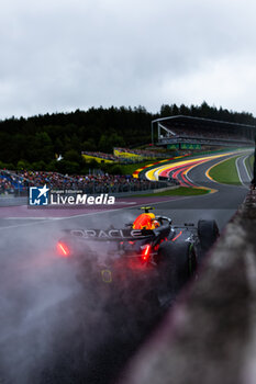 2024-07-27 - 11 PEREZ Sergio (mex), Red Bull Racing RB20, action during the Formula 1 Rolex Belgian Grand Prix 2024, 14th round of the 2024 Formula One World Championship from July 26 to 28, 2024 on the Circuit de Spa-Francorchamps, in Stavelot, Belgium - F1 - BELGIAN GRAND PRIX 2024 - FORMULA 1 - MOTORS