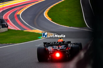 2024-07-27 - 11 PEREZ Sergio (mex), Red Bull Racing RB20, action during the Formula 1 Rolex Belgian Grand Prix 2024, 14th round of the 2024 Formula One World Championship from July 26 to 28, 2024 on the Circuit de Spa-Francorchamps, in Stavelot, Belgium - F1 - BELGIAN GRAND PRIX 2024 - FORMULA 1 - MOTORS