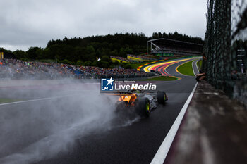 2024-07-27 - 04 NORRIS Lando (gbr), McLaren F1 Team MCL38, action during the Formula 1 Rolex Belgian Grand Prix 2024, 14th round of the 2024 Formula One World Championship from July 26 to 28, 2024 on the Circuit de Spa-Francorchamps, in Stavelot, Belgium - F1 - BELGIAN GRAND PRIX 2024 - FORMULA 1 - MOTORS