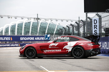 2024-09-19 - Mercedes AMG Safety Car during the Formula 1 Singapore Grand Prix 2024, 18th round of the 2024 Formula One World Championship from September 20 to 22, 2024 on the Marina Bay Circuit, in Singapore, Singapore - F1 - SINGAPORE GRAND PRIX 2024 - FORMULA 1 - MOTORS