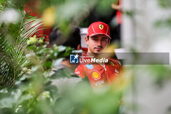 2024-09-19 - LECLERC Charles (mco), Scuderia Ferrari SF-24, portrait during the Formula 1 Singapore Grand Prix 2024, 18th round of the 2024 Formula One World Championship from September 20 to 22, 2024 on the Marina Bay Circuit, in Singapore, Singapore - F1 - SINGAPORE GRAND PRIX 2024 - FORMULA 1 - MOTORS