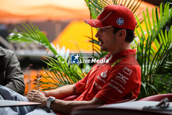 2024-09-19 - LECLERC Charles (mco), Scuderia Ferrari SF-24, portrait during the Formula 1 Singapore Grand Prix 2024, 18th round of the 2024 Formula One World Championship from September 20 to 22, 2024 on the Marina Bay Circuit, in Singapore, Singapore - F1 - SINGAPORE GRAND PRIX 2024 - FORMULA 1 - MOTORS