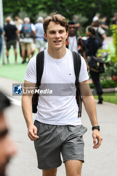 2024-09-19 - PIASTRI Oscar (aus), McLaren F1 Team MCL38, portrait during the Formula 1 Singapore Grand Prix 2024, 18th round of the 2024 Formula One World Championship from September 20 to 22, 2024 on the Marina Bay Circuit, in Singapore, Singapore - F1 - SINGAPORE GRAND PRIX 2024 - FORMULA 1 - MOTORS