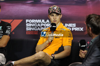 2024-09-19 - PIASTRI Oscar (aus), McLaren F1 Team MCL38, portrait press conference during the Formula 1 Singapore Grand Prix 2024, 18th round of the 2024 Formula One World Championship from September 20 to 22, 2024 on the Marina Bay Circuit, in Singapore, Singapore - F1 - SINGAPORE GRAND PRIX 2024 - FORMULA 1 - MOTORS