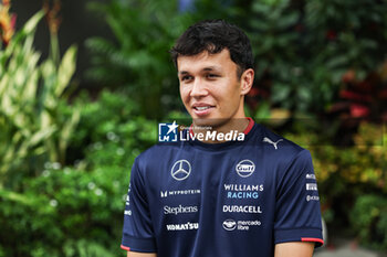 2024-09-19 - ALBON Alexander (tha), Williams Racing FW46, portrait during the Formula 1 Singapore Grand Prix 2024, 18th round of the 2024 Formula One World Championship from September 20 to 22, 2024 on the Marina Bay Circuit, in Singapore, Singapore - F1 - SINGAPORE GRAND PRIX 2024 - FORMULA 1 - MOTORS