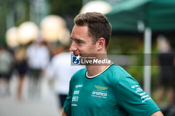 2024-09-19 - VANDOORNE Stoffel (bel), Reserve Driver of Aston Martin F1 Team, portrait during the Formula 1 Singapore Grand Prix 2024, 18th round of the 2024 Formula One World Championship from September 20 to 22, 2024 on the Marina Bay Circuit, in Singapore, Singapore - F1 - SINGAPORE GRAND PRIX 2024 - FORMULA 1 - MOTORS