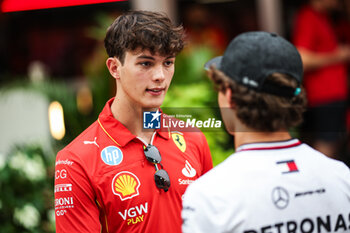 2024-09-19 - BEARMAN Oliver, Ferrari Driver Academy, portrait KIMI ANTONELLI Andrea (ita), Junior Driver of Mercedes AMG F1 Team, portrait during the Formula 1 Singapore Grand Prix 2024, 18th round of the 2024 Formula One World Championship from September 20 to 22, 2024 on the Marina Bay Circuit, in Singapore, Singapore - F1 - SINGAPORE GRAND PRIX 2024 - FORMULA 1 - MOTORS