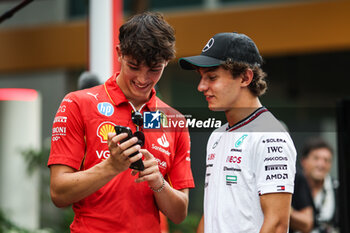 2024-09-19 - BEARMAN Oliver, Ferrari Driver Academy, portrait KIMI ANTONELLI Andrea (ita), Junior Driver of Mercedes AMG F1 Team, portrait during the Formula 1 Singapore Grand Prix 2024, 18th round of the 2024 Formula One World Championship from September 20 to 22, 2024 on the Marina Bay Circuit, in Singapore, Singapore - F1 - SINGAPORE GRAND PRIX 2024 - FORMULA 1 - MOTORS