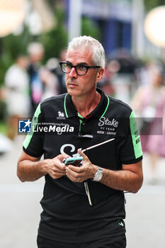 2024-09-19 - ALUNNI BRAVI Alessandro (ita), Managing Director of Sauber Group & Team Representative, portrait during the Formula 1 Singapore Grand Prix 2024, 18th round of the 2024 Formula One World Championship from September 20 to 22, 2024 on the Marina Bay Circuit, in Singapore, Singapore - F1 - SINGAPORE GRAND PRIX 2024 - FORMULA 1 - MOTORS