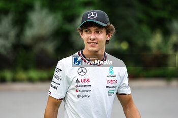 2024-09-19 - KIMI ANTONELLI Andrea (ita), Junior Driver of Mercedes AMG F1 Team, portrait during the Formula 1 Singapore Grand Prix 2024, 18th round of the 2024 Formula One World Championship from September 20 to 22, 2024 on the Marina Bay Circuit, in Singapore, Singapore - F1 - SINGAPORE GRAND PRIX 2024 - FORMULA 1 - MOTORS