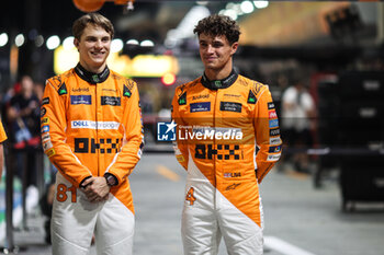 2024-09-19 - PIASTRI Oscar (aus), McLaren F1 Team MCL38, portrait NORRIS Lando (gbr), McLaren F1 Team MCL38, portrait during the Formula 1 Singapore Grand Prix 2024, 18th round of the 2024 Formula One World Championship from September 20 to 22, 2024 on the Marina Bay Circuit, in Singapore, Singapore - F1 - SINGAPORE GRAND PRIX 2024 - FORMULA 1 - MOTORS