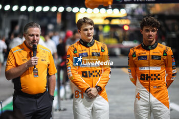 2024-09-19 - BROWN Zak (usa), CEO of of McLaren Racing, portrait PIASTRI Oscar (aus), McLaren F1 Team MCL38, portrait NORRIS Lando (gbr), McLaren F1 Team MCL38, portrait during the Formula 1 Singapore Grand Prix 2024, 18th round of the 2024 Formula One World Championship from September 20 to 22, 2024 on the Marina Bay Circuit, in Singapore, Singapore - F1 - SINGAPORE GRAND PRIX 2024 - FORMULA 1 - MOTORS