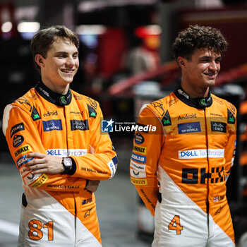 2024-09-19 - PIASTRI Oscar (aus), McLaren F1 Team MCL38, portrait NORRIS Lando (gbr), McLaren F1 Team MCL38, portrait during the Formula 1 Singapore Grand Prix 2024, 18th round of the 2024 Formula One World Championship from September 20 to 22, 2024 on the Marina Bay Circuit, in Singapore, Singapore - F1 - SINGAPORE GRAND PRIX 2024 - FORMULA 1 - MOTORS