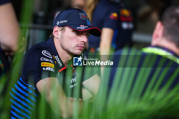 2024-09-19 - VERSTAPPEN Max (ned), Red Bull Racing RB20, portrait during the Formula 1 Singapore Grand Prix 2024, 18th round of the 2024 Formula One World Championship from September 20 to 22, 2024 on the Marina Bay Circuit, in Singapore, Singapore - F1 - SINGAPORE GRAND PRIX 2024 - FORMULA 1 - MOTORS