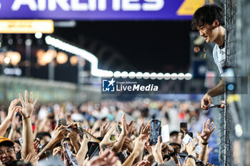 2024-09-19 - TSUNODA Yuki (jap), Visa Cash App RB F1 Team VCARB 01, portrait during the Formula 1 Singapore Grand Prix 2024, 18th round of the 2024 Formula One World Championship from September 20 to 22, 2024 on the Marina Bay Circuit, in Singapore, Singapore - F1 - SINGAPORE GRAND PRIX 2024 - FORMULA 1 - MOTORS