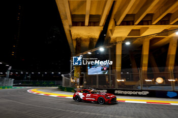 2024-09-19 - Mercedes AMG Safety Car in action during the Formula 1 Singapore Grand Prix 2024, 18th round of the 2024 Formula One World Championship from September 20 to 22, 2024 on the Marina Bay Circuit, in Singapore, Singapore - F1 - SINGAPORE GRAND PRIX 2024 - FORMULA 1 - MOTORS