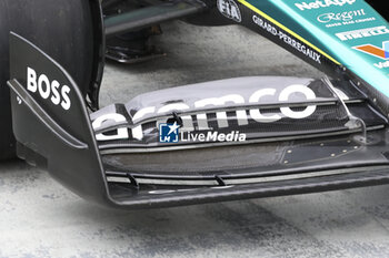 2024-09-20 - Aston Martin F1 Team AMR23, mechanical detail front wing during the Formula 1 Singapore Grand Prix 2024, 18th round of the 2024 Formula One World Championship from September 20 to 22, 2024 on the Marina Bay Circuit, in Singapore, Singapore - F1 - SINGAPORE GRAND PRIX 2024 - FORMULA 1 - MOTORS