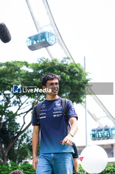 2024-09-20 - ALBON Alexander (tha), Williams Racing FW46, portrait during the Formula 1 Singapore Grand Prix 2024, 18th round of the 2024 Formula One World Championship from September 20 to 22, 2024 on the Marina Bay Circuit, in Singapore, Singapore - F1 - SINGAPORE GRAND PRIX 2024 - FORMULA 1 - MOTORS