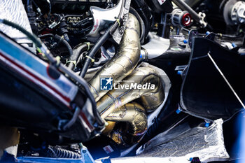 2024-09-20 - Aston Martin F1 Team AMR23, mechanical detail of the engine power unit and exhaust during the Formula 1 Singapore Grand Prix 2024, 18th round of the 2024 Formula One World Championship from September 20 to 22, 2024 on the Marina Bay Circuit, in Singapore, Singapore - F1 - SINGAPORE GRAND PRIX 2024 - FORMULA 1 - MOTORS