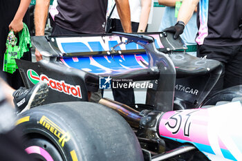 2024-09-20 - Rear wing of Alpine F1 Team A524, mechanical detail during the Formula 1 Singapore Grand Prix 2024, 18th round of the 2024 Formula One World Championship from September 20 to 22, 2024 on the Marina Bay Circuit, in Singapore, Singapore - F1 - SINGAPORE GRAND PRIX 2024 - FORMULA 1 - MOTORS