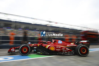 2024-09-20 - 16 LECLERC Charles (mco), Scuderia Ferrari SF-24, action during the Formula 1 Singapore Grand Prix 2024, 18th round of the 2024 Formula One World Championship from September 20 to 22, 2024 on the Marina Bay Circuit, in Singapore, Singapore - F1 - SINGAPORE GRAND PRIX 2024 - FORMULA 1 - MOTORS