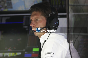 2024-09-20 - VOWLES James, Team Principal of Williams Racing, portrait during the Formula 1 Singapore Grand Prix 2024, 18th round of the 2024 Formula One World Championship from September 20 to 22, 2024 on the Marina Bay Circuit, in Singapore, Singapore - F1 - SINGAPORE GRAND PRIX 2024 - FORMULA 1 - MOTORS