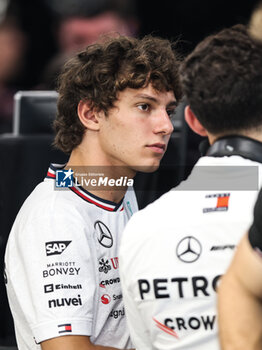 2024-09-20 - KIMI ANTONELLI Andrea (ita), Junior Driver of Mercedes AMG F1 Team, portrait during the Formula 1 Singapore Grand Prix 2024, 18th round of the 2024 Formula One World Championship from September 20 to 22, 2024 on the Marina Bay Circuit, in Singapore, Singapore - F1 - SINGAPORE GRAND PRIX 2024 - FORMULA 1 - MOTORS