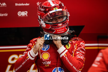 2024-09-20 - LECLERC Charles (mco), Scuderia Ferrari SF-24, portrait during the Formula 1 Singapore Grand Prix 2024, 18th round of the 2024 Formula One World Championship from September 20 to 22, 2024 on the Marina Bay Circuit, in Singapore, Singapore - F1 - SINGAPORE GRAND PRIX 2024 - FORMULA 1 - MOTORS