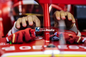 2024-09-20 - LECLERC Charles (mco), Scuderia Ferrari SF-24, portrait during the Formula 1 Singapore Grand Prix 2024, 18th round of the 2024 Formula One World Championship from September 20 to 22, 2024 on the Marina Bay Circuit, in Singapore, Singapore - F1 - SINGAPORE GRAND PRIX 2024 - FORMULA 1 - MOTORS