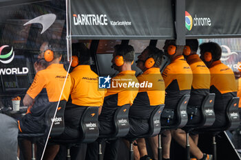 2024-09-20 - STELLA Andrea (ita), Team Principal of McLaren F1 Team, portrait BROWN Zak (usa), CEO of of McLaren Racing, portrait during the Formula 1 Singapore Grand Prix 2024, 18th round of the 2024 Formula One World Championship from September 20 to 22, 2024 on the Marina Bay Circuit, in Singapore, Singapore - F1 - SINGAPORE GRAND PRIX 2024 - FORMULA 1 - MOTORS