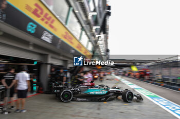 2024-09-20 - 63 RUSSELL George (gbr), Mercedes AMG F1 Team W15, action during the Formula 1 Singapore Grand Prix 2024, 18th round of the 2024 Formula One World Championship from September 20 to 22, 2024 on the Marina Bay Circuit, in Singapore, Singapore - F1 - SINGAPORE GRAND PRIX 2024 - FORMULA 1 - MOTORS