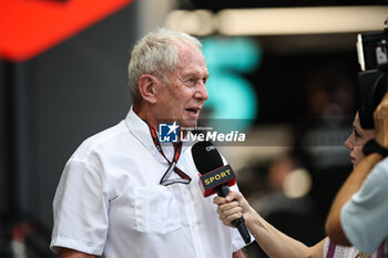 2024-09-20 - MARKO Helmut (aut), Drivers’ Manager of Red Bull Racing, portrait during the Formula 1 Singapore Grand Prix 2024, 18th round of the 2024 Formula One World Championship from September 20 to 22, 2024 on the Marina Bay Circuit, in Singapore, Singapore - F1 - SINGAPORE GRAND PRIX 2024 - FORMULA 1 - MOTORS